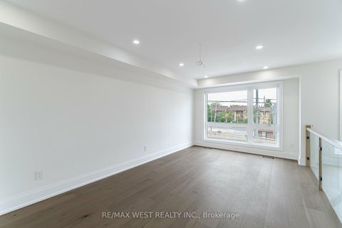 Photo 6 at 52 Exmoor Drive, Long Branch, Toronto