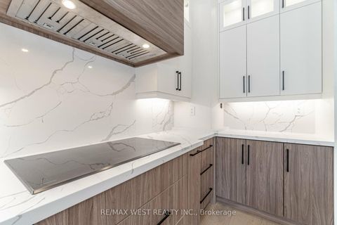 Photo 12 at 52 Exmoor Drive, Long Branch, Toronto