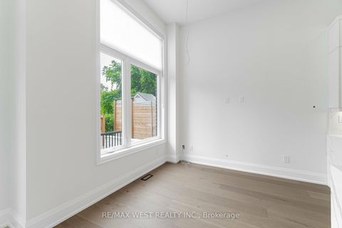 Photo 17 at 52 Exmoor Drive, Long Branch, Toronto