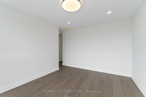 Photo 25 at 52 Exmoor Drive, Long Branch, Toronto