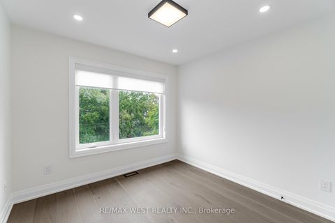 Photo 29 at 52 Exmoor Drive, Long Branch, Toronto