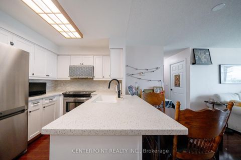 Photo 3 at 708 - 5500 Yonge Street, Willowdale West, Toronto