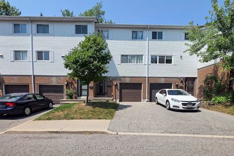 Photo 1 at 71 Jenny Wren Way, Hillcrest Village, Toronto