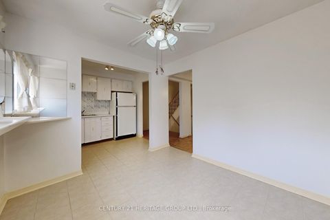 Photo 12 at 71 Jenny Wren Way, Hillcrest Village, Toronto