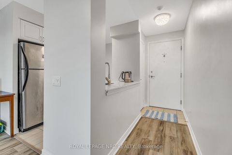 Photo 9 at 933 - 60 Heintzman Street, Junction Area, Toronto
