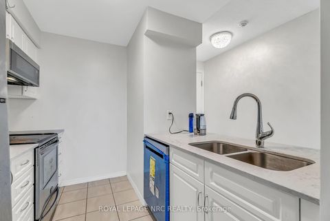 Photo 12 at 933 - 60 Heintzman Street, Junction Area, Toronto
