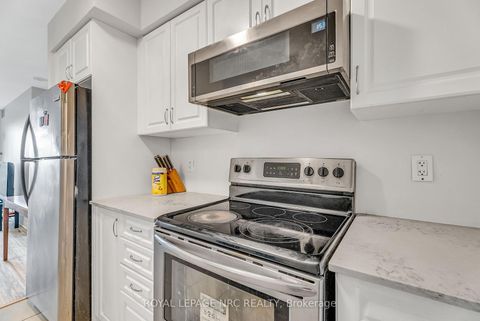 Photo 13 at 933 - 60 Heintzman Street, Junction Area, Toronto