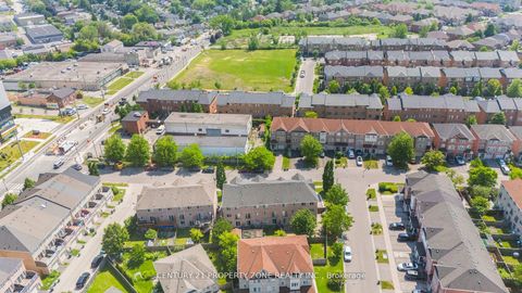 Photo 2 at 28 Seminoff Street, Birchmount, Toronto