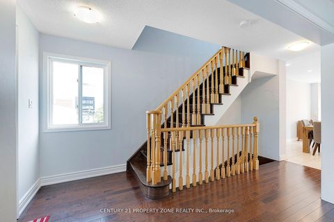 Photo 12 at 28 Seminoff Street, Birchmount, Toronto