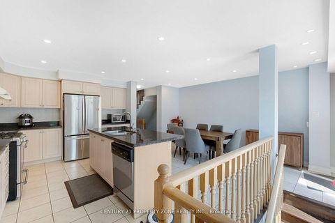 Photo 15 at 28 Seminoff Street, Birchmount, Toronto
