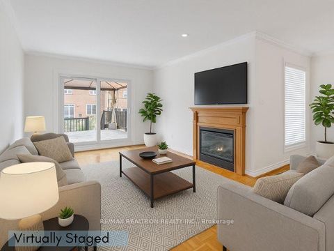 Photo 9 at 80 Ruby Crescent, Rouge Woods, Richmond Hill