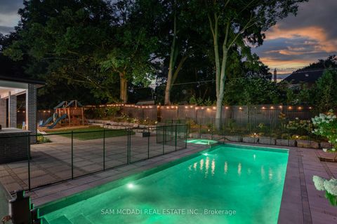 Photo 5 at 231 Wedgewood Drive, MO Morrison, Oakville