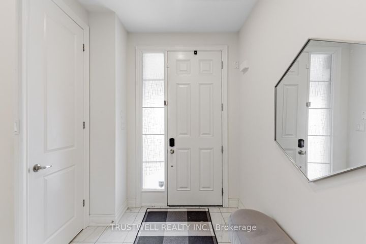 Photo 2 at 12 Vineyard Drive, Bram West, Brampton