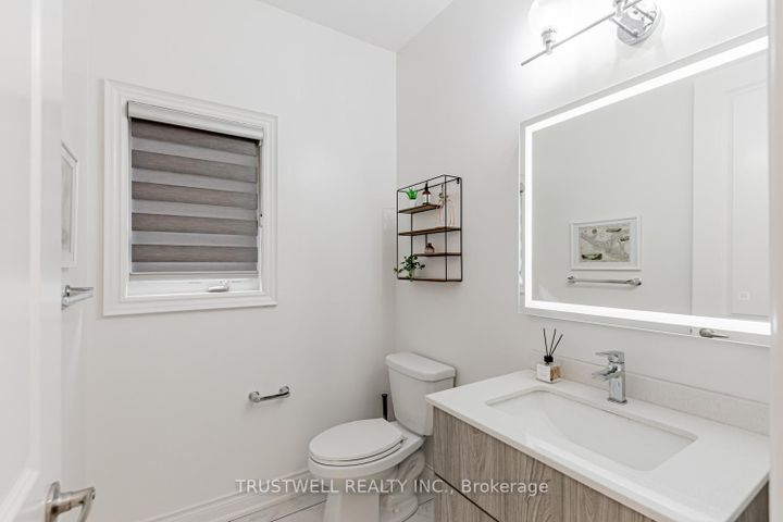 Photo 3 at 12 Vineyard Drive, Bram West, Brampton