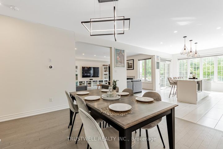Photo 8 at 12 Vineyard Drive, Bram West, Brampton