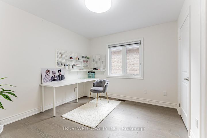 Photo 21 at 12 Vineyard Drive, Bram West, Brampton