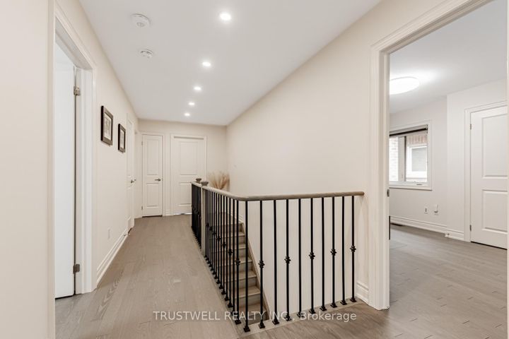 Photo 25 at 12 Vineyard Drive, Bram West, Brampton
