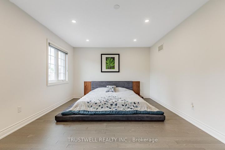 Photo 27 at 12 Vineyard Drive, Bram West, Brampton