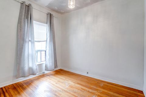 Photo 5 at 66 Euclid Avenue, Bellwoods, Toronto