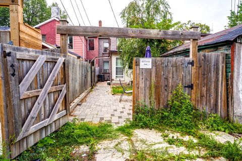 Photo 8 at 66 Euclid Avenue, Bellwoods, Toronto