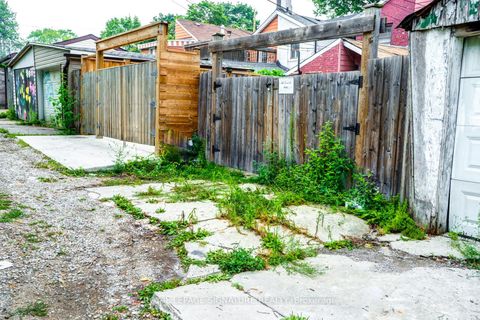 Photo 14 at 66 Euclid Avenue, Bellwoods, Toronto