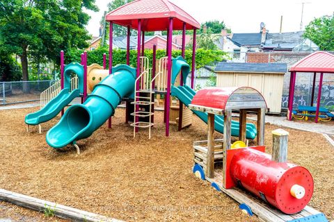 Photo 15 at 66 Euclid Avenue, Bellwoods, Toronto