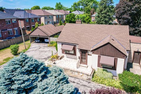 Photo 1 at 3039 Lakeshore Road W, BR Bronte, Oakville