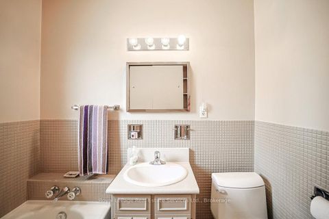 Photo 13 at 3039 Lakeshore Road W, BR Bronte, Oakville