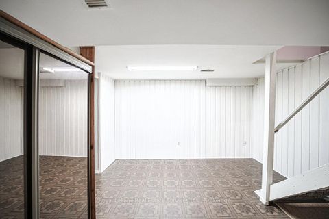 Photo 15 at 3039 Lakeshore Road W, BR Bronte, Oakville