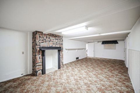 Photo 18 at 3039 Lakeshore Road W, BR Bronte, Oakville