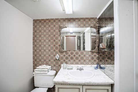 Photo 20 at 3039 Lakeshore Road W, BR Bronte, Oakville