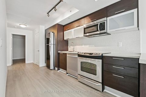 Photo 21 at 2201 - 386 Yonge Street, Bay Street Corridor, Toronto