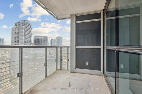 Photo 32 at 2201 - 386 Yonge Street, Bay Street Corridor, Toronto