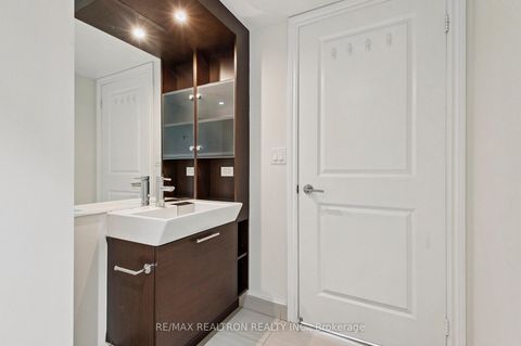 Photo 37 at 2201 - 386 Yonge Street, Bay Street Corridor, Toronto