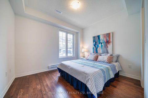 Photo 6 at 1369 Kobzar Drive, NW Northwest, Oakville
