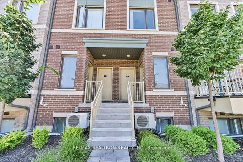 Photo 2 at 5 - 260 Twelfth Street, New Toronto, Toronto