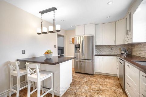 Photo 15 at 18 Terryellen Crescent, Markland Wood, Toronto