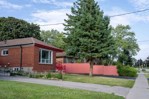 Photo 1 at 6 Seminole Avenue, Bendale, Toronto