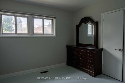 Photo 18 at 6 Seminole Avenue, Bendale, Toronto