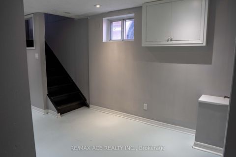 Photo 25 at 6 Seminole Avenue, Bendale, Toronto