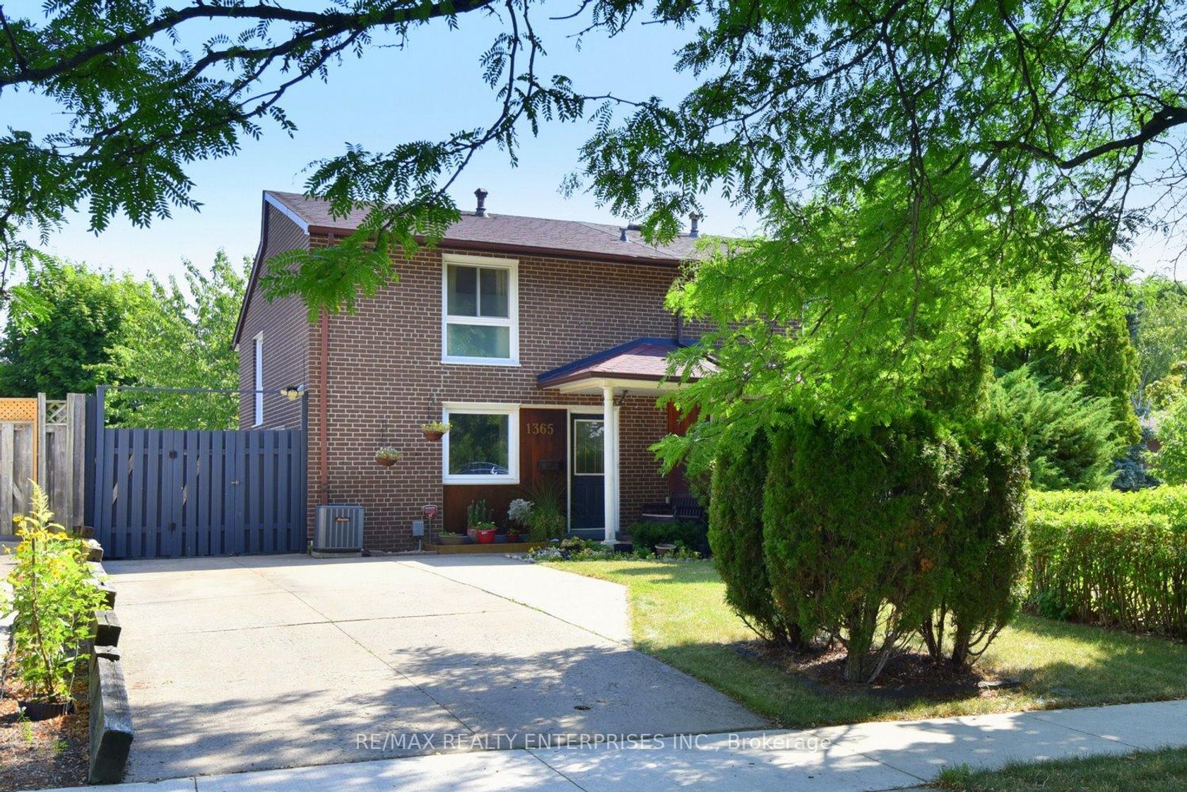 1365 Seaview Drive, Clarkson, Mississauga 