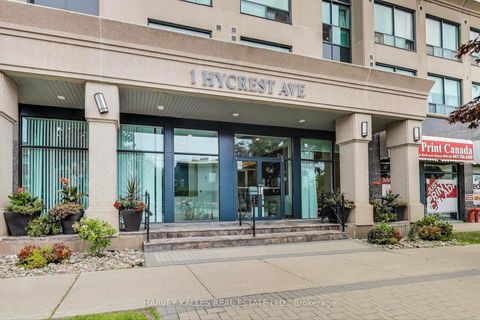 Photo 2 at 401 - 1 Hycrest Avenue, Willowdale East, Toronto