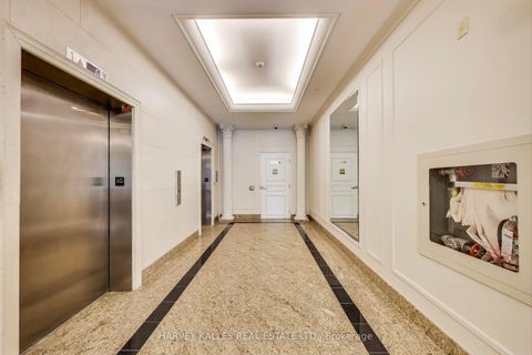 Photo 4 at 401 - 1 Hycrest Avenue, Willowdale East, Toronto