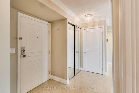 Photo 7 at 401 - 1 Hycrest Avenue, Willowdale East, Toronto