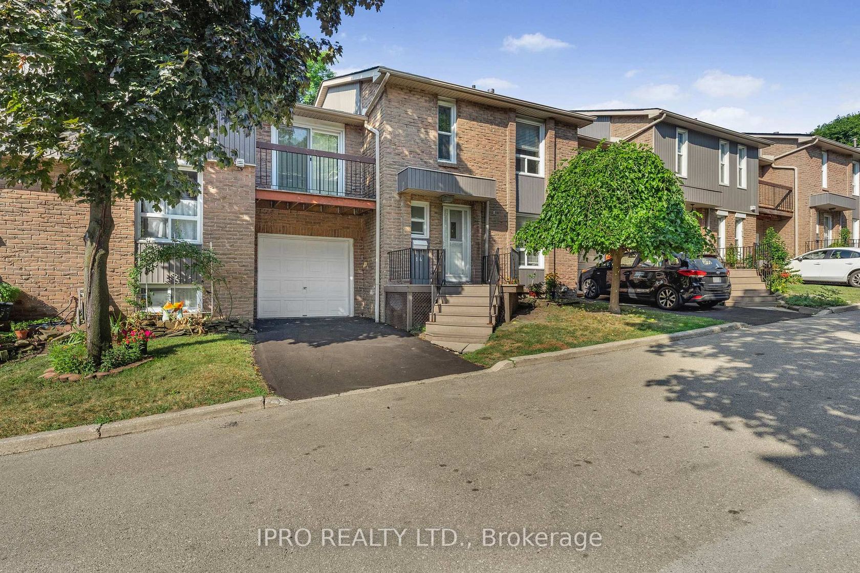14 - 900 Dundas Street W, Erindale, Mississauga 