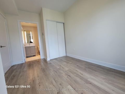 Photo 10 at 2009 - 575 Bloor Street E, North St. James Town, Toronto
