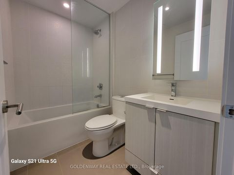 Photo 11 at 2009 - 575 Bloor Street E, North St. James Town, Toronto