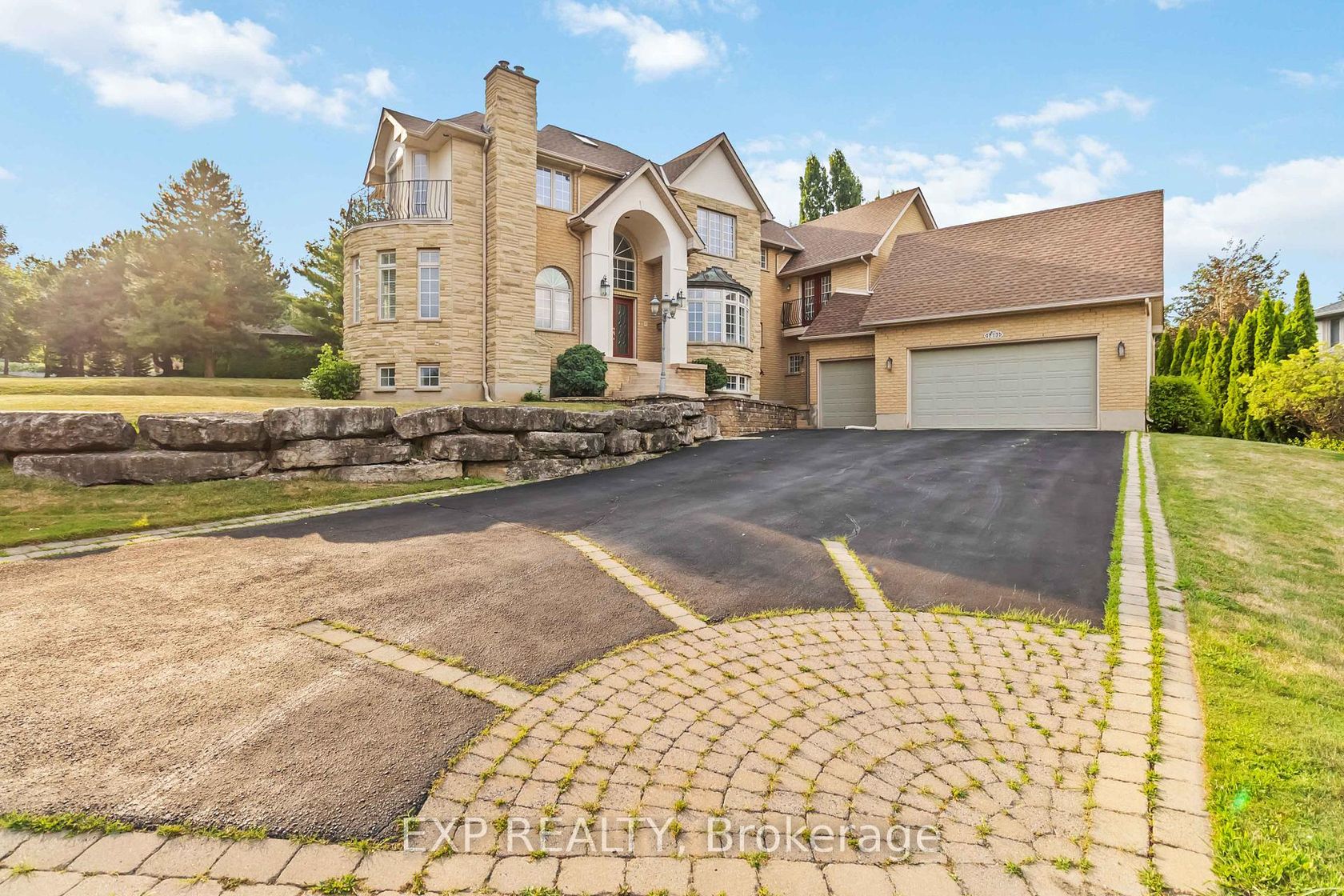 1401 Tamworth Court, Tyandaga, Burlington 