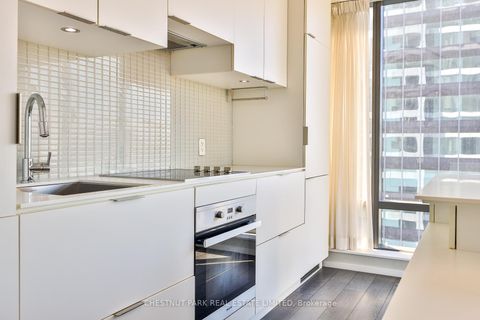 Photo 18 at 3205 - 5 St. Joseph Street, Bay Street Corridor, Toronto