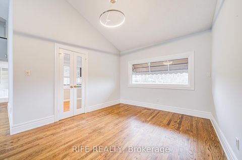 Photo 12 at 17 Bramble Drive, Don Mills, Toronto
